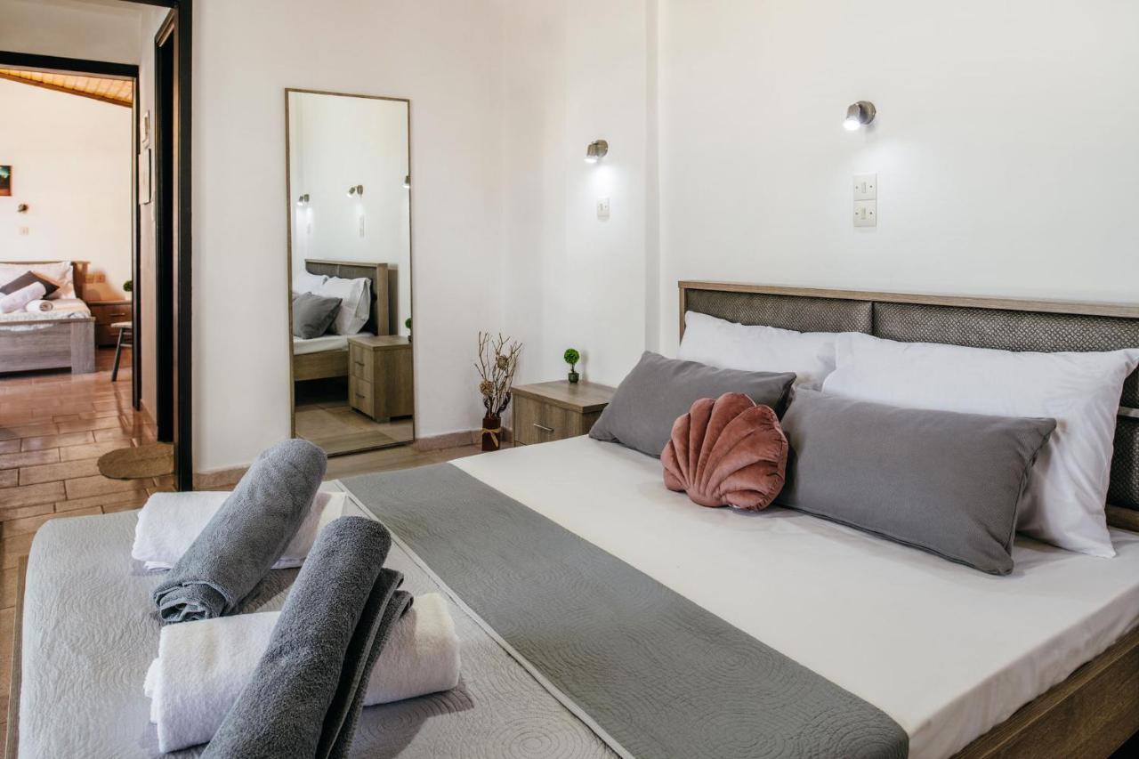 Villa Corali Apartments Sea Breath & Pool Amúdi Kültér fotó
