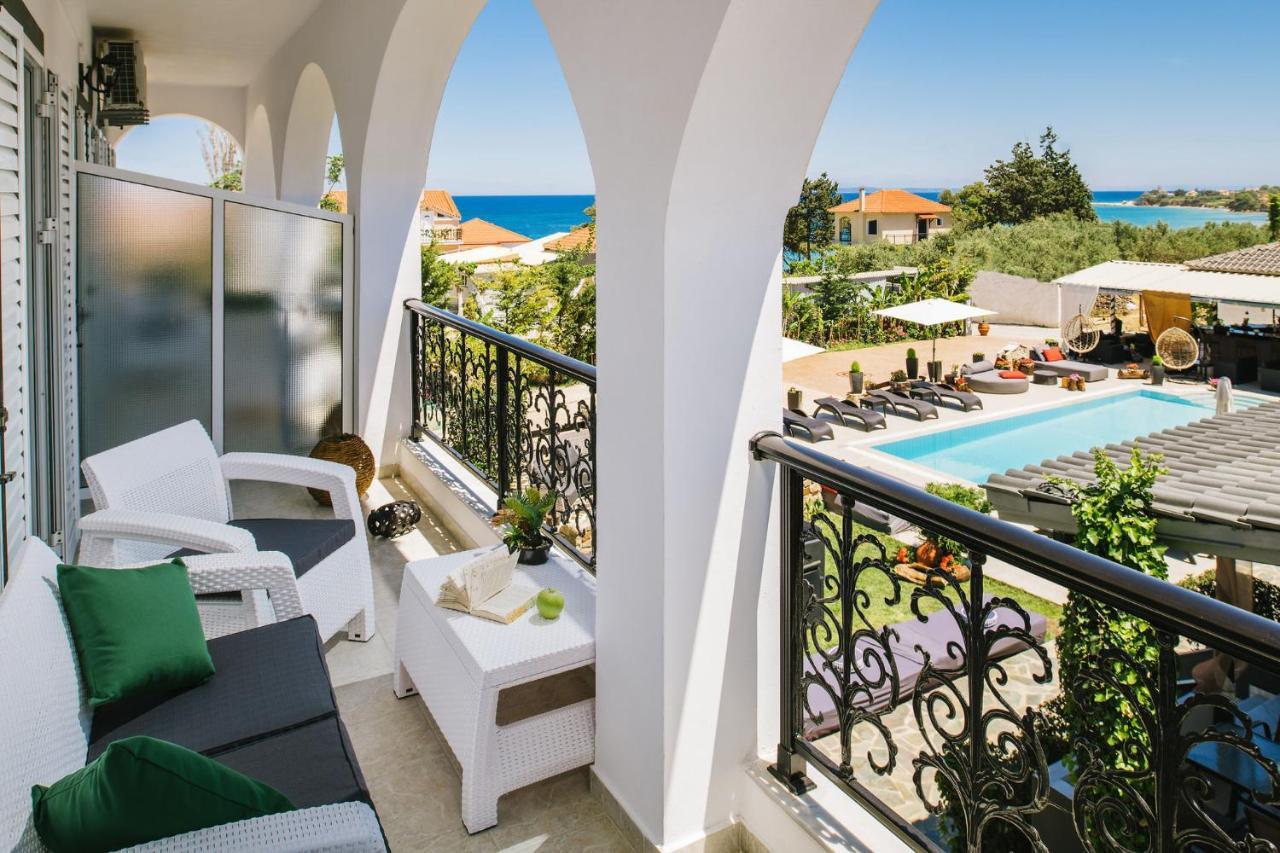 Villa Corali Apartments Sea Breath & Pool Amúdi Kültér fotó