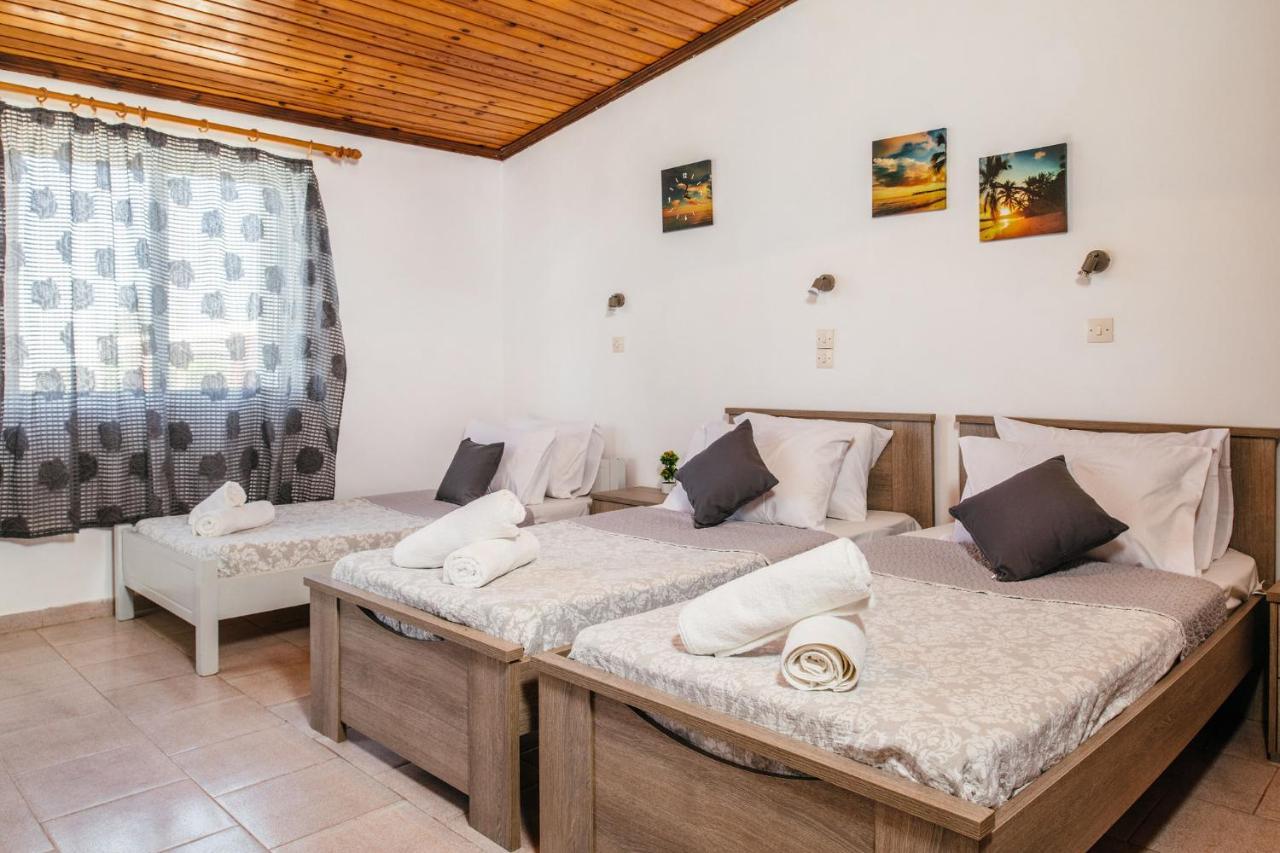 Villa Corali Apartments Sea Breath & Pool Amúdi Kültér fotó